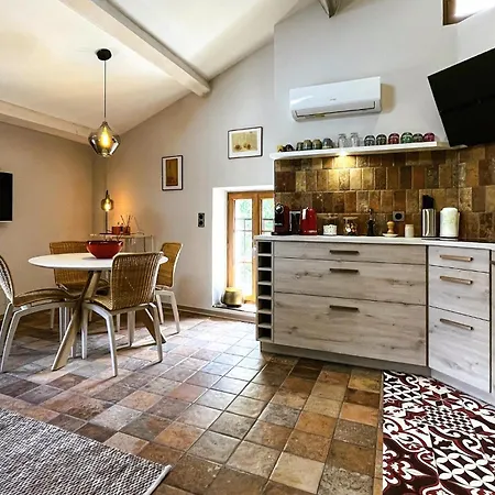Dom wakacyjny Maison De Village